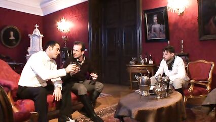 Мадам желание | Madame de Bonplaisir на русском языке