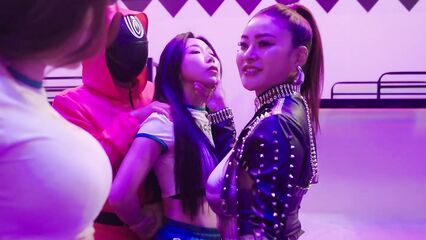 Порно игра в кальмара | Squid Game 2 сезон 2 эпизод